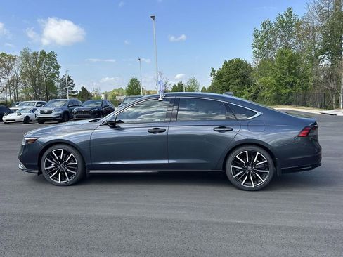 Certified 2023 Honda Accord Touring image 24
