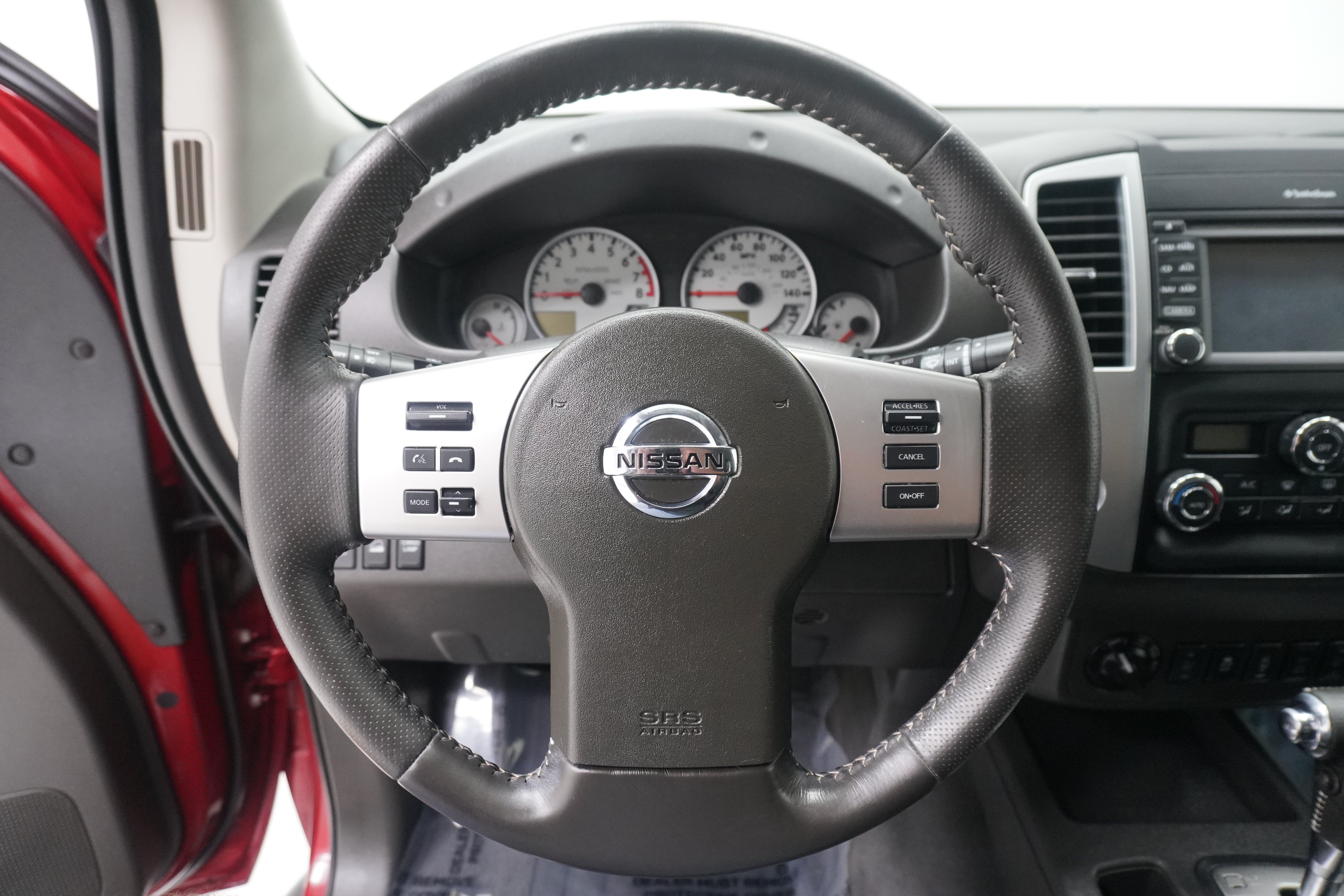 Used 2019 Nissan Frontier PRO-4X w/ Pro-4x Luxury Package AWD/4WD image 16