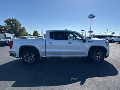 Used 2023 GMC Sierra 1500 SLT w/ SLT Premium Package image 6
