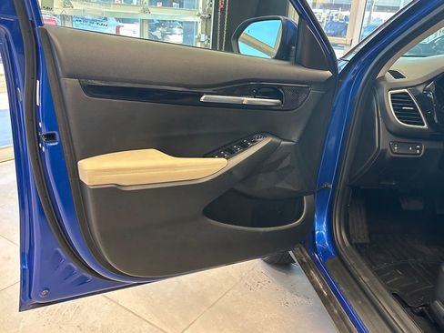 Used 2023 Kia Seltos EX image 11