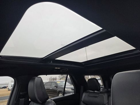 Used 2024 Ford Explorer ST w/ Equipment Group 401A image 3