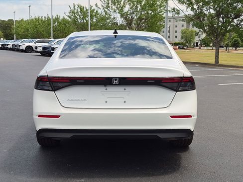 New 2026 Honda Accord SE image 4
