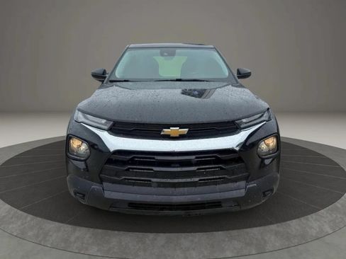 Used 2021 Chevrolet TrailBlazer LS FWD image 3