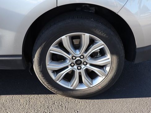 Used 2024 Ford Edge Titanium image 18