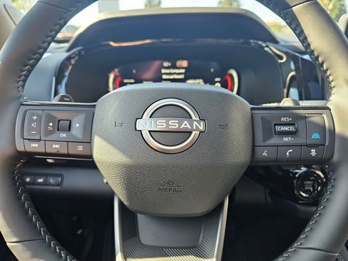 New 2026 Nissan Pathfinder Platinum AWD/4WD image 18