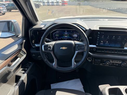 Used 2023 Chevrolet Silverado 1500 LT w/ Protection Package RWD image 17