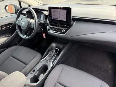 Used 2024 Toyota Corolla LE FWD image 17