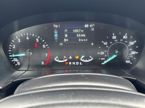 Used 2020 Ford Escape SE image 25