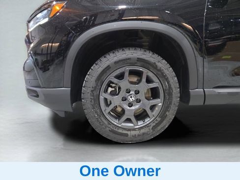 Certified 2023 Honda Pilot TrailSport image 16