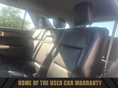 Used 2021 Ford Explorer XLT w/ Equipment Group 202A image 13