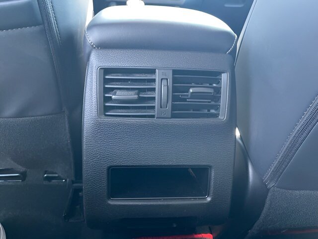 Used 2024 Mitsubishi Outlander SE AWD/4WD image 29