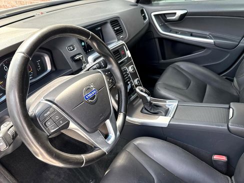 Used 2016 Volvo V60 T5 Premier image 28
