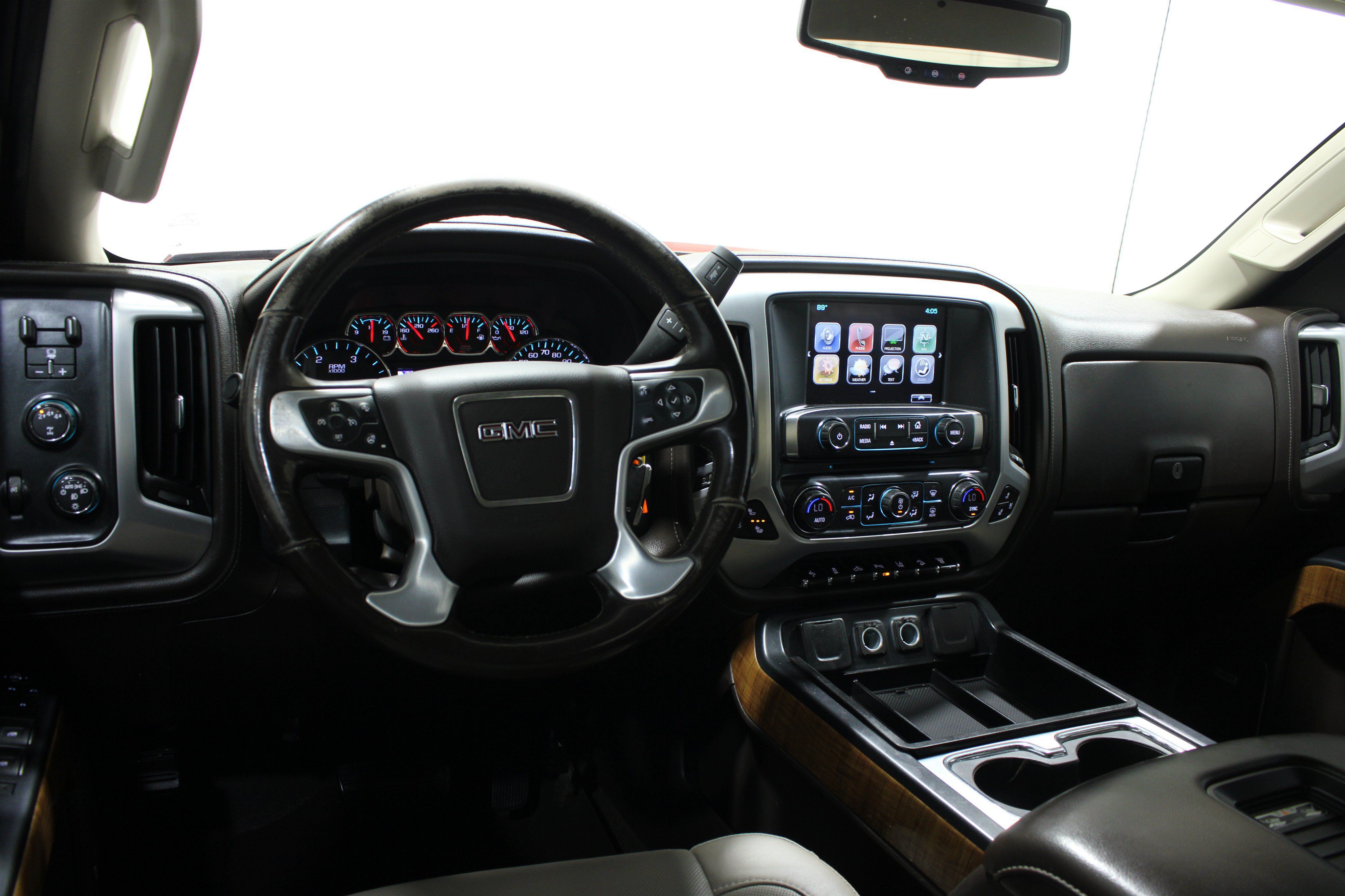 Used 2018 GMC Sierra 2500 SLT w/ Duramax Plus Package AWD/4WD image 2