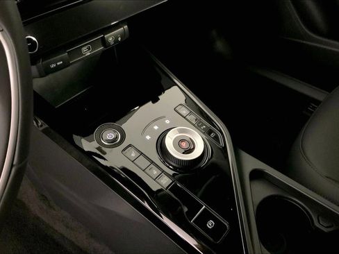 New 2025 Kia Niro Wind w/ Wind Preserve Package image 8