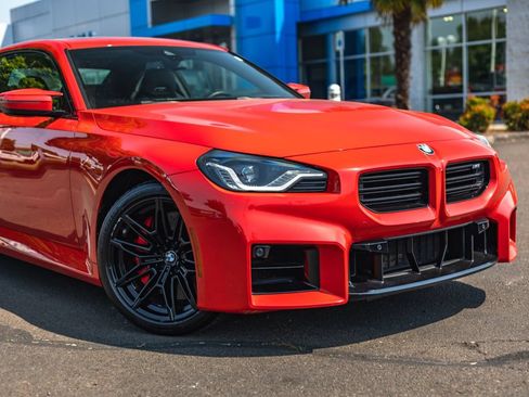 Used 2023 BMW M2 w/ Lighting Package RWD image 3