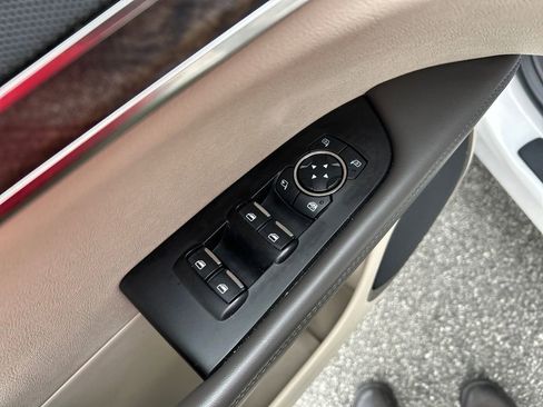 Used 2019 Lincoln Nautilus Reserve image 21