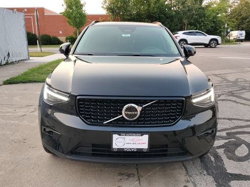 New 2026 Volvo XC40 B5 Plus w/ Protection Package Premier AWD/4WD image 5