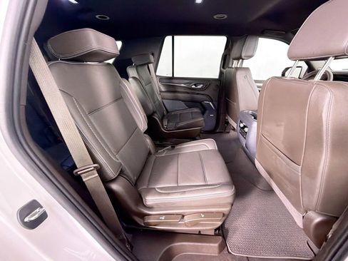 Used 2023 GMC Yukon Denali AWD/4WD image 32
