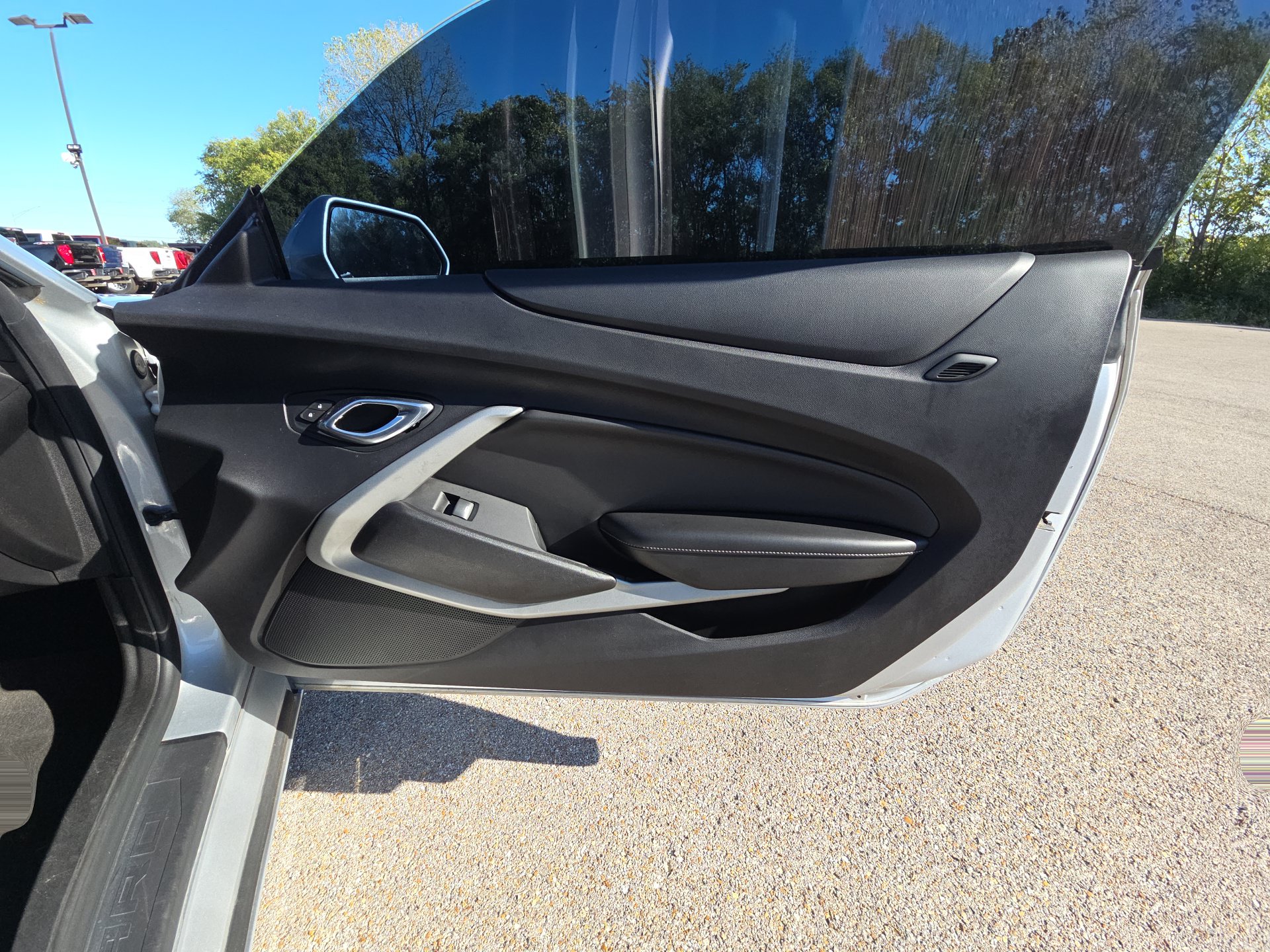 Used 2017 Chevrolet Camaro SS RWD image 26