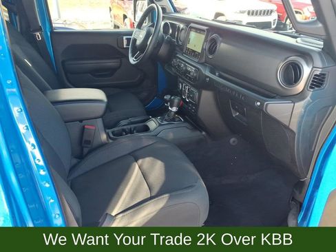 Used 2022 Jeep Wrangler Unlimited Sport image 26