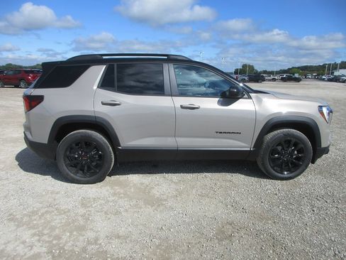 New 2027 GMC Terrain Elevation w/ Elevation Premium Package FWD image 3