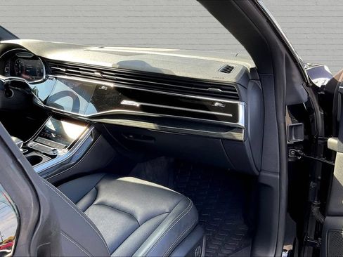 Used 2020 Audi Q8 Premium Plus w/ Premium Plus Package AWD/4WD image 26
