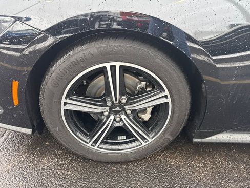 Used 2025 Ford Mustang Premium image 12