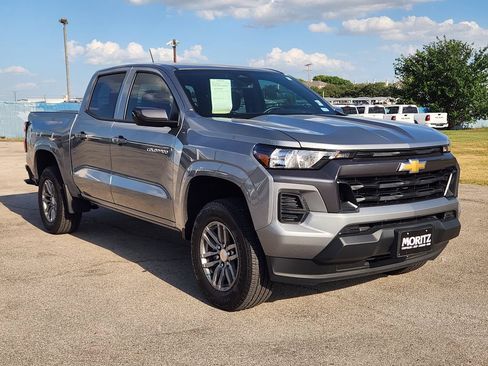 Used 2026 Chevrolet Colorado LT RWD image 3