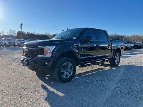 Used 2018 Ford F150 XLT w/ Equipment Group 302A Luxury image 4