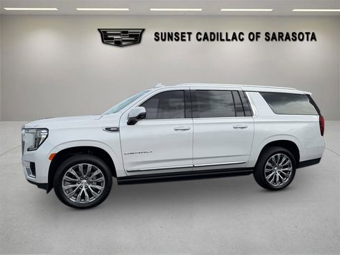 Used 2021 GMC Yukon XL Denali w/ Denali Ultimate Package image 9