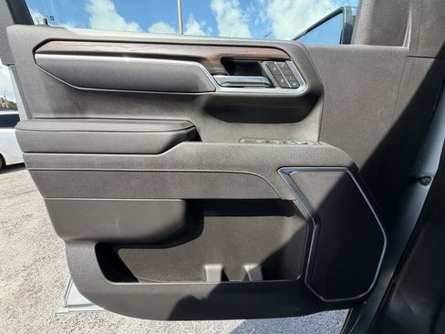 Certified 2025 GMC Sierra 1500 SLT AWD/4WD image 21