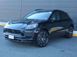 New 2026 Porsche Macan Base video 1