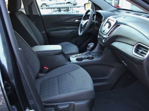 Used 2023 Chevrolet Equinox LT image 39