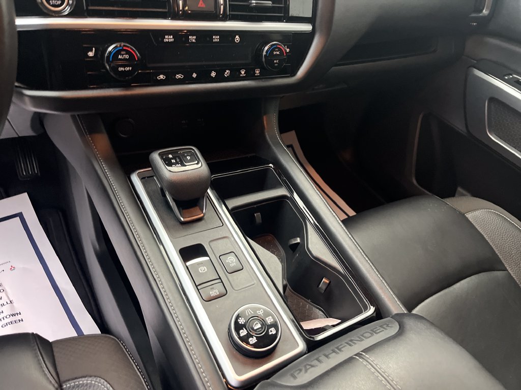 Used 2022 Nissan Pathfinder SL w/ SL Black Package AWD/4WD image 19