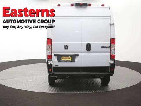 Used 2025 RAM ProMaster 2500 w/ Convenience Group FWD image 37