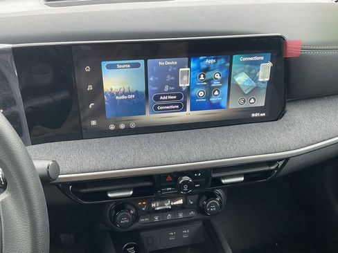 New 2026 Nissan Kicks SV w/ SV Premium Package image 13