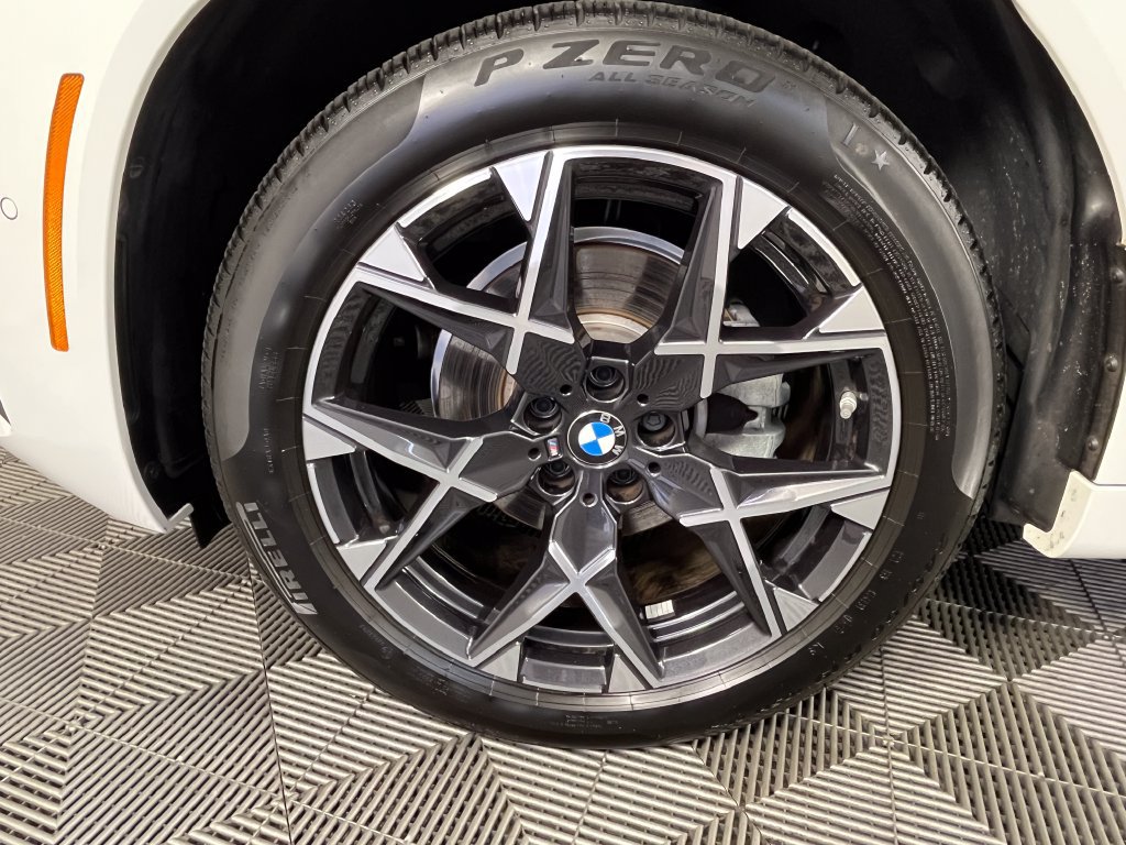 Certified 2026 BMW X3 xDrive30i w/ M Sport Package AWD/4WD image 13