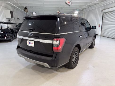 Used 2019 Ford Expedition Limited RWD image 5