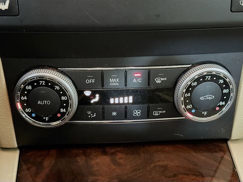 Used 2012 Mercedes-Benz GLK 350 2WD image 23