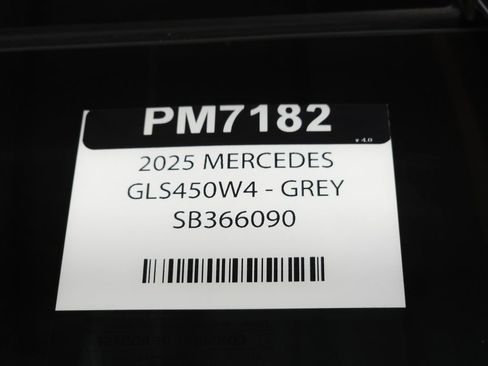Used 2025 Mercedes-Benz GLS 450 4MATIC image 39