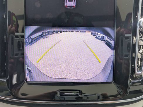 Used 2023 Volvo XC40 B5 Plus w/ Protection Package Premier AWD/4WD image 27