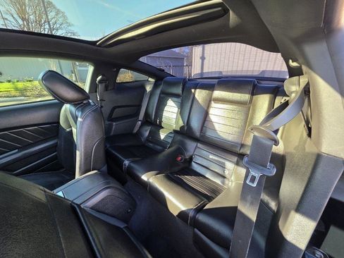 Used 2010 Ford Mustang GT image 14