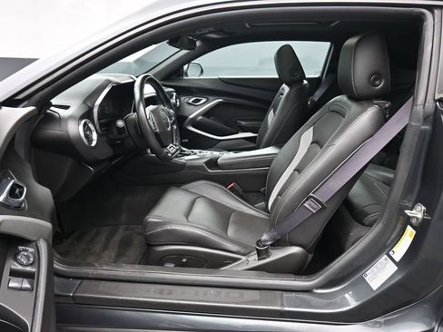 Used 2017 Chevrolet Camaro LT w/ RS Package image 13