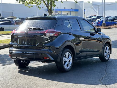 Used 2024 Nissan Kicks S image 12