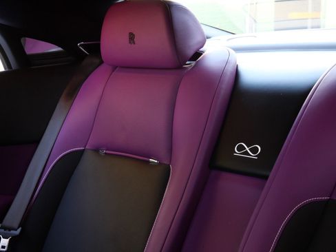 Used 2018 Rolls-Royce Wraith image 19