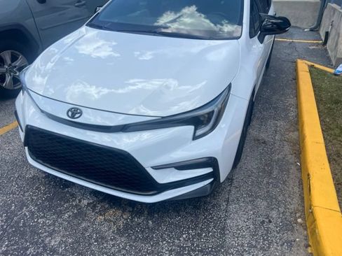 Used 2024 Toyota Corolla SE FWD image 1