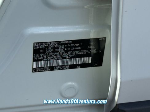 Used 2018 Toyota RAV4 XLE FWD image 20