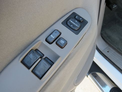 Used 2006 Toyota Tundra Limited image 22