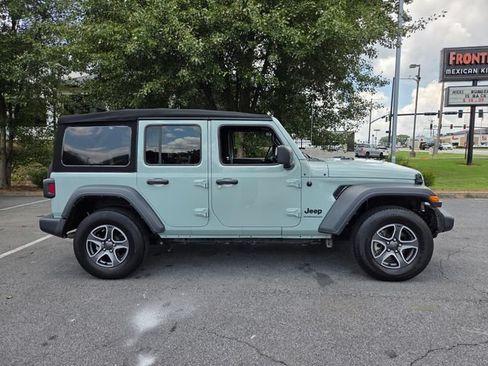 Used 2023 Jeep Wrangler Unlimited Sport AWD/4WD image 10