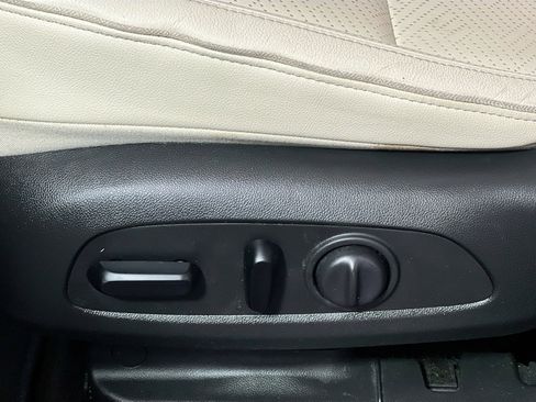 Used 2020 Buick Encore GX Essence w/ Advanced Technology Package image 15